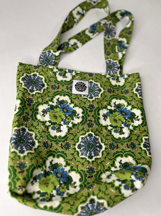 green tote bag