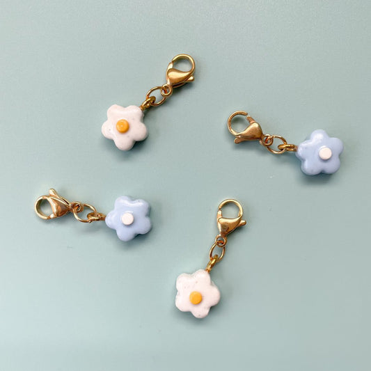 BBS flower zipper pull