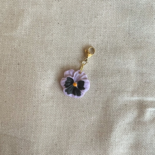 BBS pansy zipper pull